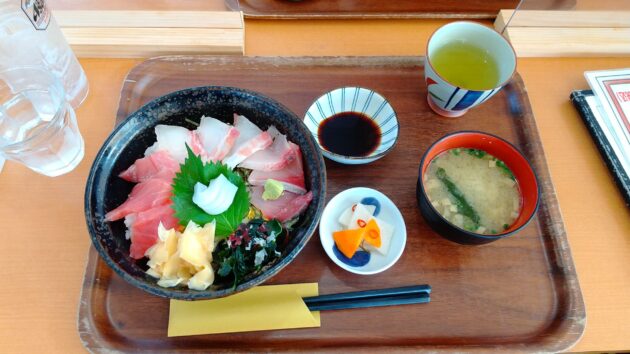 平戸海鮮丼 1,200円