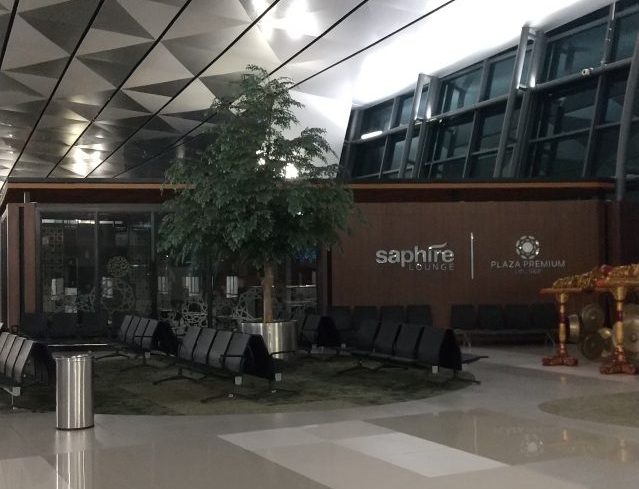 ジャカルタ スカルノハッタ国際空港 ターミナル3 出発 移転前のSaphire Plaza Premium Lounge