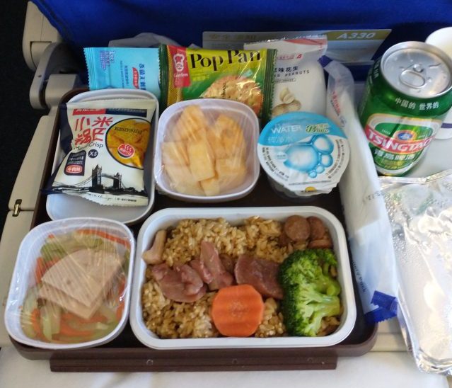 中国東方航空 機内食(モルディブ旅行時)