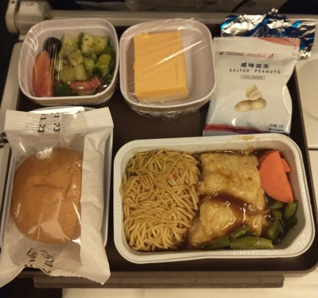 中国東方航空 機内食(モルディブ旅行時)