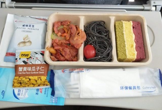 中国東方航空 機内食(モルディブ旅行時)