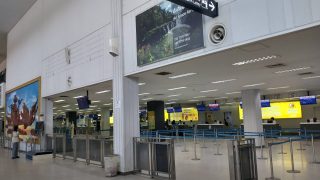 ラオス ビエンチャン ワットタイ国際空港