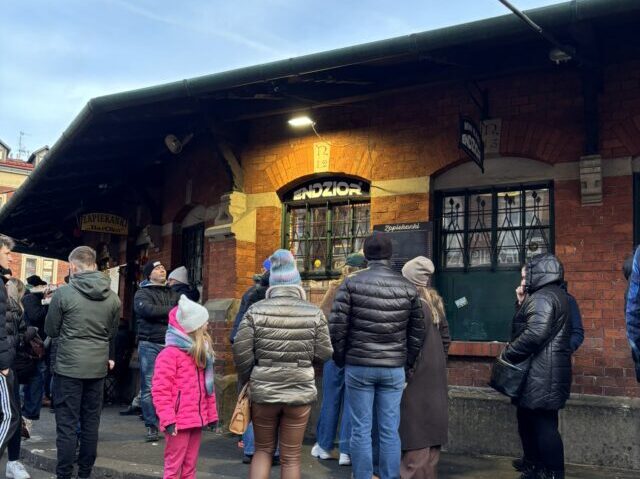 ポーランド・クラクフ・ユダヤ人街カジミエシュ地区の中心にあるエンジョル