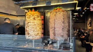 トルコイスタンブール新市街ケバブ店