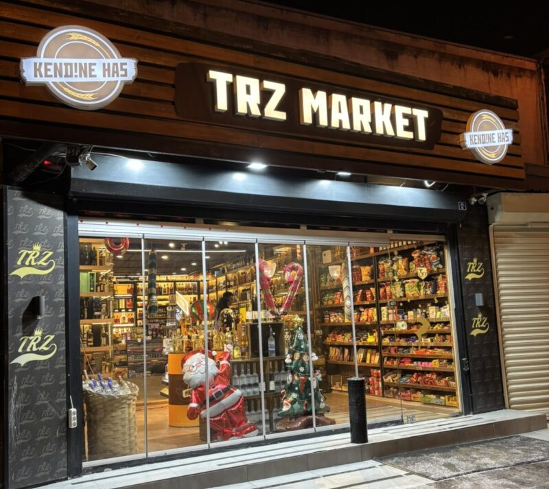 トルコ カッパドキア ギョレメ お酒があるミニマーケット "TRZ Market"