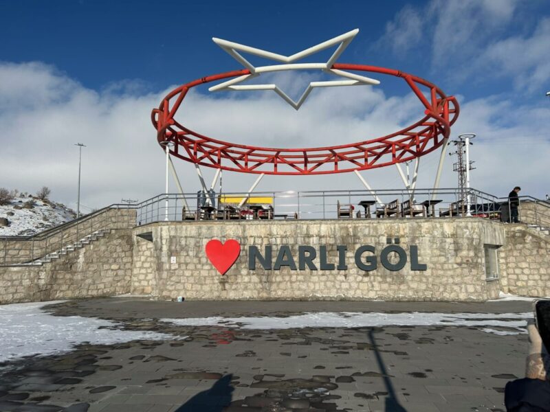 トルコ 冬のカッパドキア グリーンツアーで訪れた ナルル湖の展望スポット